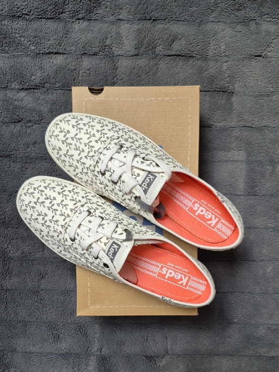 Keds Shoes - Keds Botanical Off White Sneakers with Leaf Print, & 2 Laces, New In Box